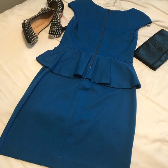 Express Fashion Dress - Picture 3 of 3